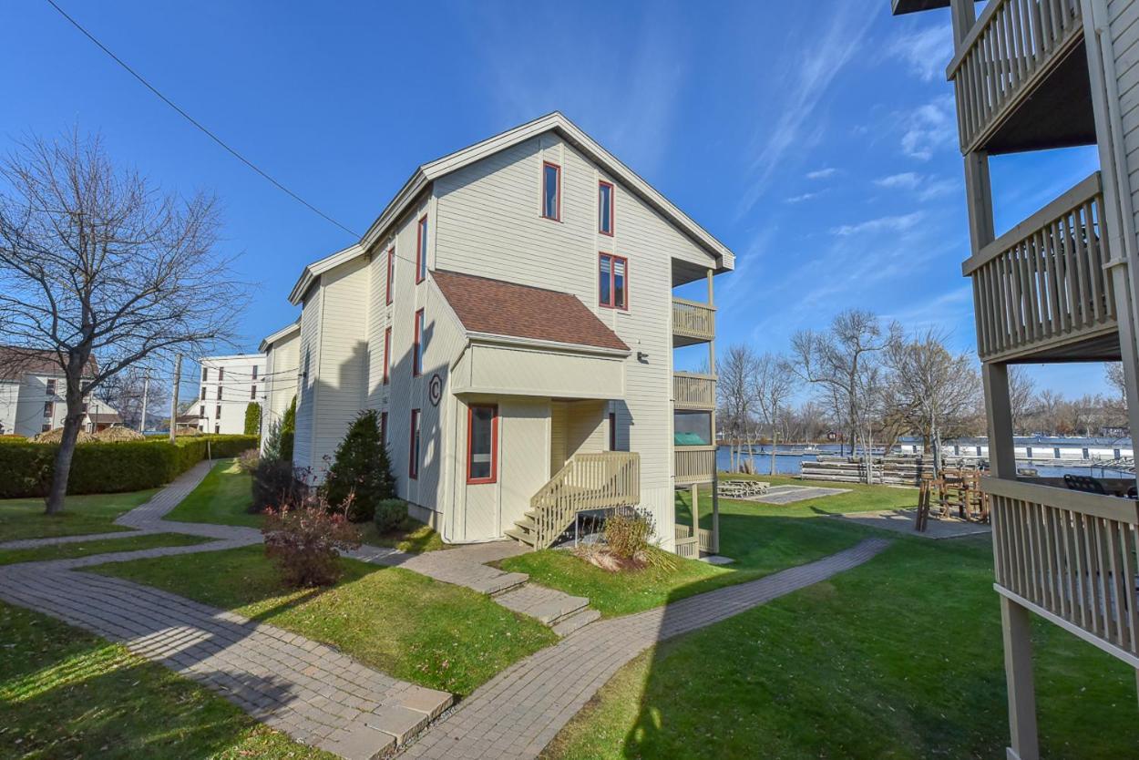 Magog Waterfront Condo Eksteriør bilde
